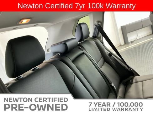 Used 2025 Nissan Rogue SV w/ SV Premium Package FWD image 19