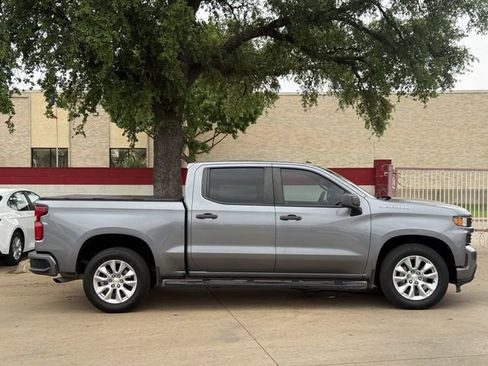Used 2022 Chevrolet Silverado 1500 Custom w/ Safety Confidence Package image 3