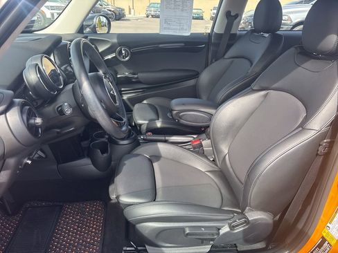 Used 2018 MINI Cooper S image 9