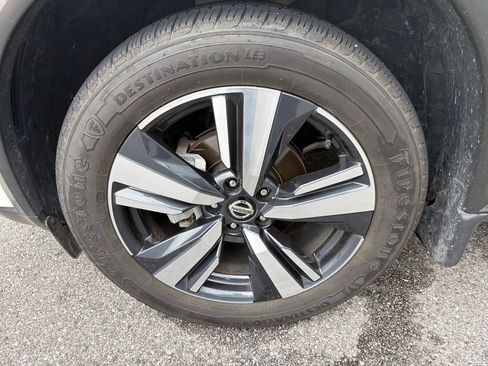 Used 2021 Nissan Rogue SL image 14