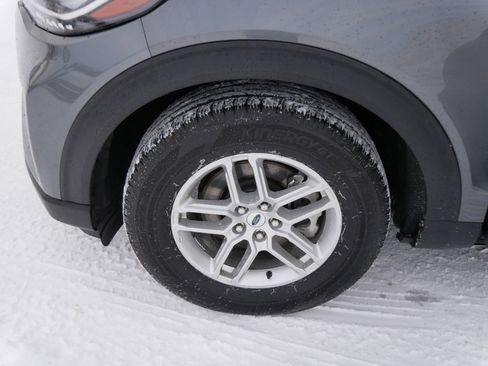 Used 2025 Ford Explorer Active image 15