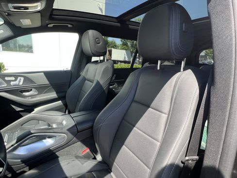 Certified 2025 Mercedes-Benz GLS 450 4MATIC image 16