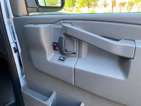 Used 2025 Chevrolet Express 2500 w/ Driver Convenience Package RWD image 36
