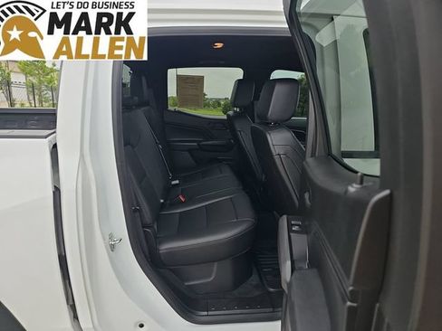 Used 2025 Chevrolet Colorado Trail Boss AWD/4WD image 27