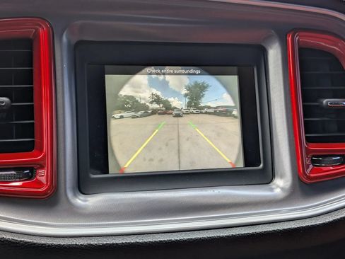 Used 2019 Dodge Challenger R/T w/ Driver Convenience Group RWD image 17