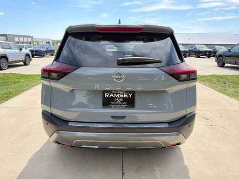 Used 2023 Nissan Rogue SL w/ SL Premium Package AWD/4WD image 5