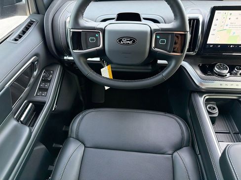 New 2026 Ford Expedition Platinum w/ Stealth Appearance Package AWD/4WD image 32