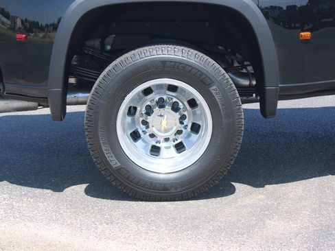 New 2026 Chevrolet Silverado 3500 High Country w/ High Country Premium Package AWD/4WD image 13