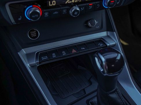 Certified 2025 Audi Q3 2.0T Premium Plus w/ Premium Plus Package image 18