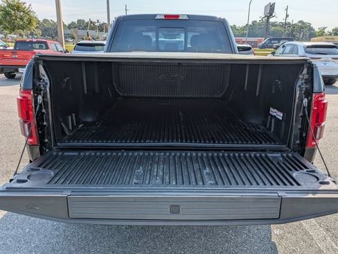 Used 2017 Ford F150 Lariat w/ Equipment Group 502A Luxury AWD/4WD image 13