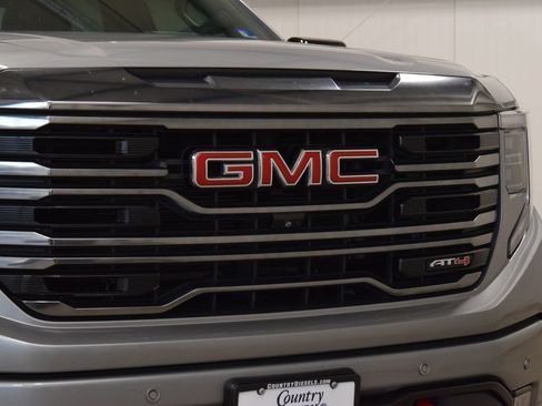 Used 2023 GMC Sierra 1500 AT4 w/ Technology Package AWD/4WD image 10