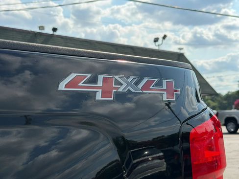 Used 2015 Chevrolet Silverado 2500 High Country w/ Duramax Plus Package AWD/4WD image 12