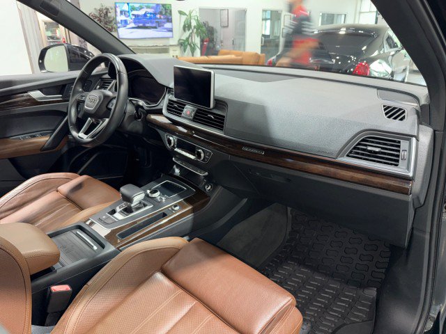 Used 2019 Audi Q5 2.0T Premium Plus w/ Premium Plus Package AWD/4WD image 60