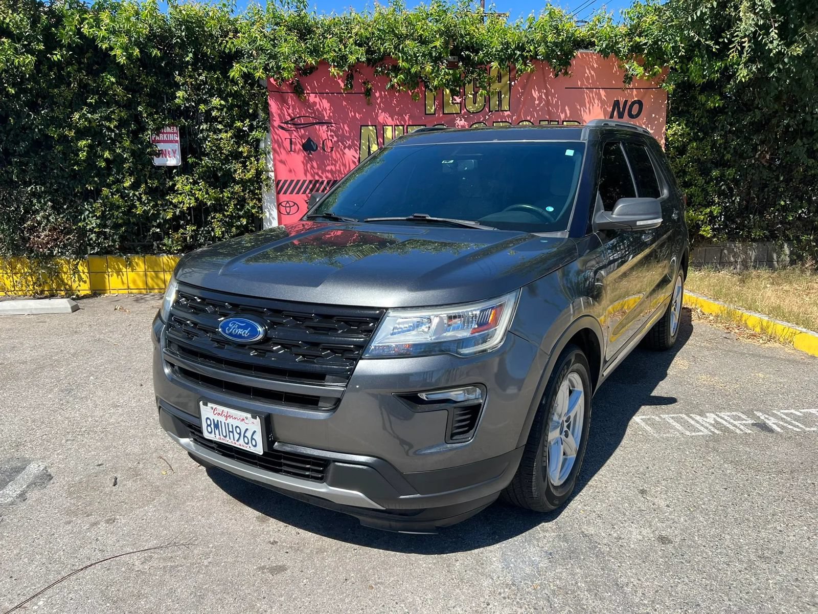 Used 2019 Ford Explorer XLT w/ Equipment Group 201A FWD image 23
