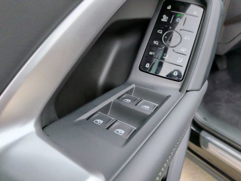 New 2025 Audi Q5 Premium Plus image 14