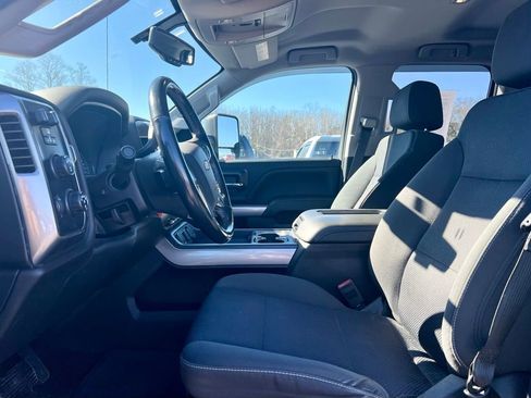 Used 2018 Chevrolet Silverado 2500 LT w/ All Star Edition image 4