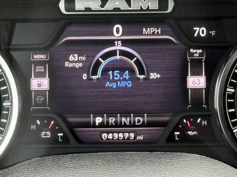 Used 2024 RAM 1500 Laramie AWD/4WD image 32