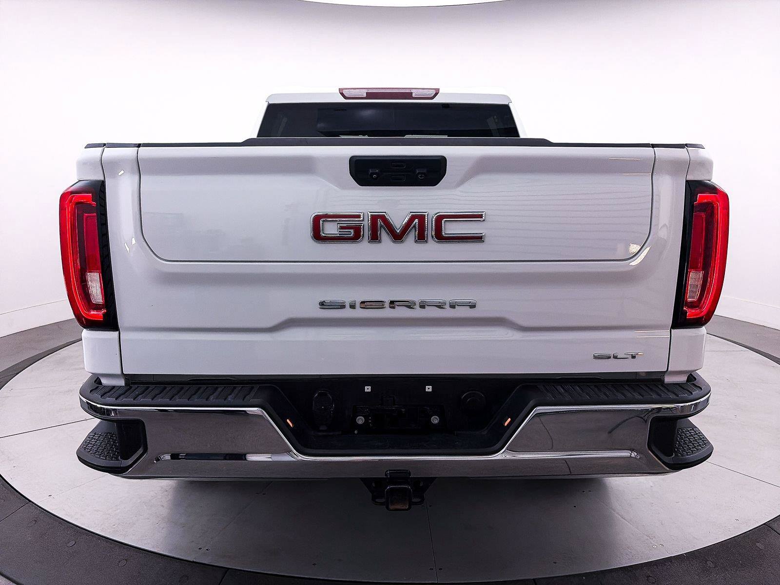 Used 2024 GMC Sierra 1500 SLT AWD/4WD image 14