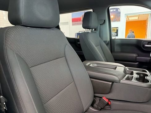 Used 2019 Chevrolet Silverado 1500 Custom Trail Boss w/ Custom Convenience Package image 27