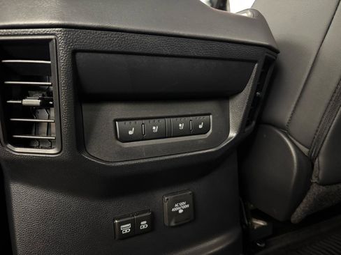 Used 2023 Toyota Tundra Platinum image 36