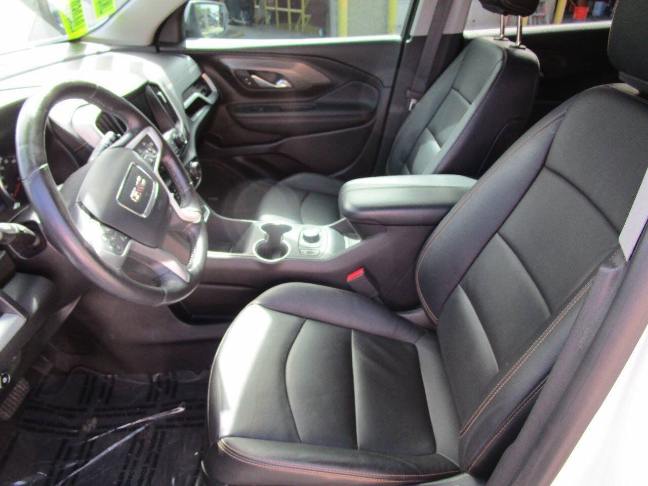 Used 2019 GMC Terrain SLT w/ Preferred Package FWD image 11