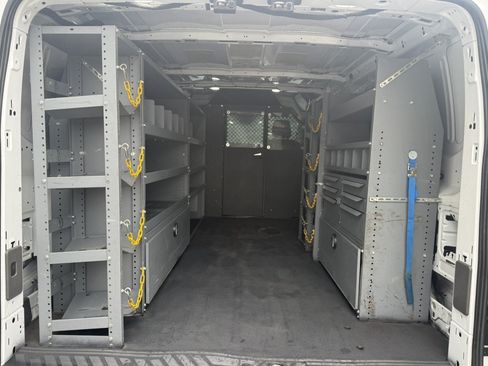 Used 2020 Ford Transit 250 Low Roof RWD image 7