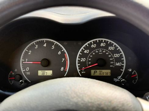 Used 2013 Toyota Corolla LE image 13