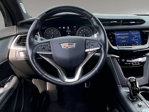Used 2025 Cadillac XT6 Sport w/ Platinum Package AWD/4WD image 5