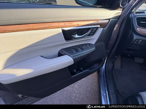 Used 2017 Honda CR-V EX-L image 10