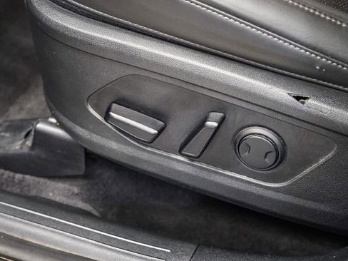 Used 2022 Kia Sorento S image 22