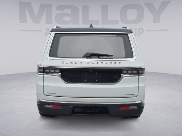 Used 2022 Jeep Grand Wagoneer Series III w/ HD Trailer Tow Package AWD/4WD image 4