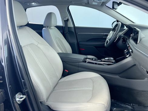 Used 2021 Hyundai Sonata Limited w/ Preferred Accessory Package FWD image 28