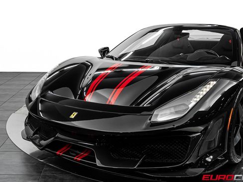 Used 2020 Ferrari 488 Pista Spider RWD image 19