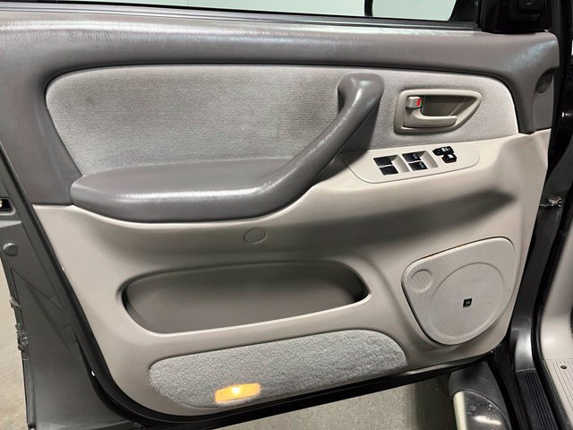 Used 2005 Toyota Sequoia SR5 RWD image 20