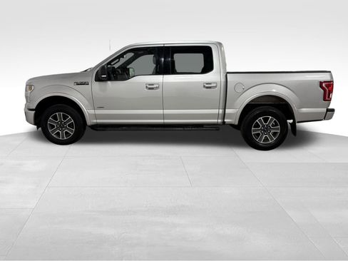 Used 2016 Ford F150 XLT w/ Equipment Group 302A Luxury image 5