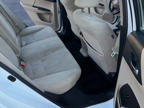 Used 2015 Honda Accord EX image 11