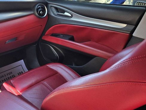 Used 2018 Alfa Romeo Stelvio Sport w/ Quick Order Package 22J Sport image 16