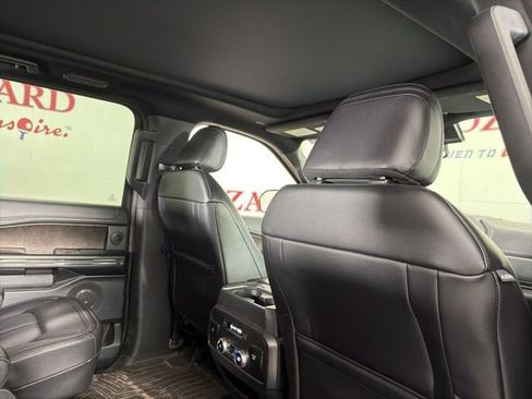 Used 2021 Ford Expedition Max Limited RWD image 19