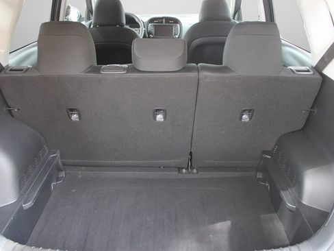 Used 2024 Kia Soul LX w/ Option Group 015 image 8