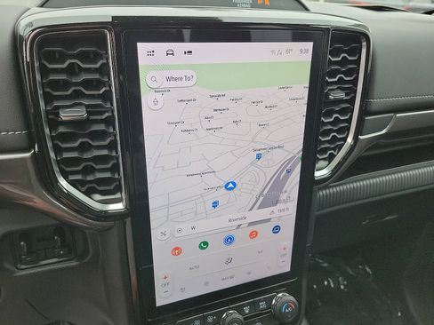 Used 2024 Ford Ranger Lariat w/ FX4 Off-Road Package image 10