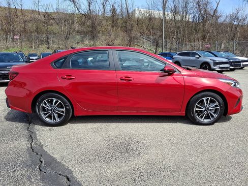 Used 2023 Kia Forte LXS image 7