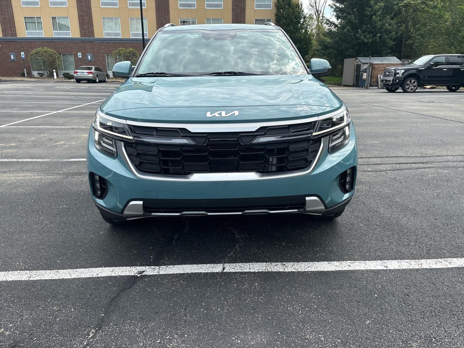 Used 2024 Kia Seltos SX w/ SX Sunroof Package AWD/4WD image 7