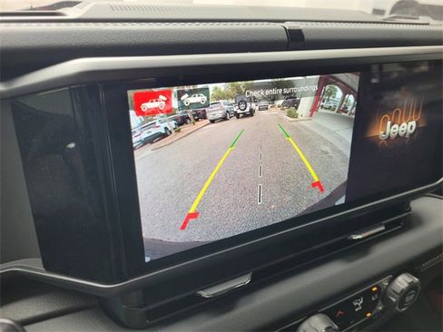 Used 2024 Jeep Wrangler Unlimited Rubicon 4xe image 35