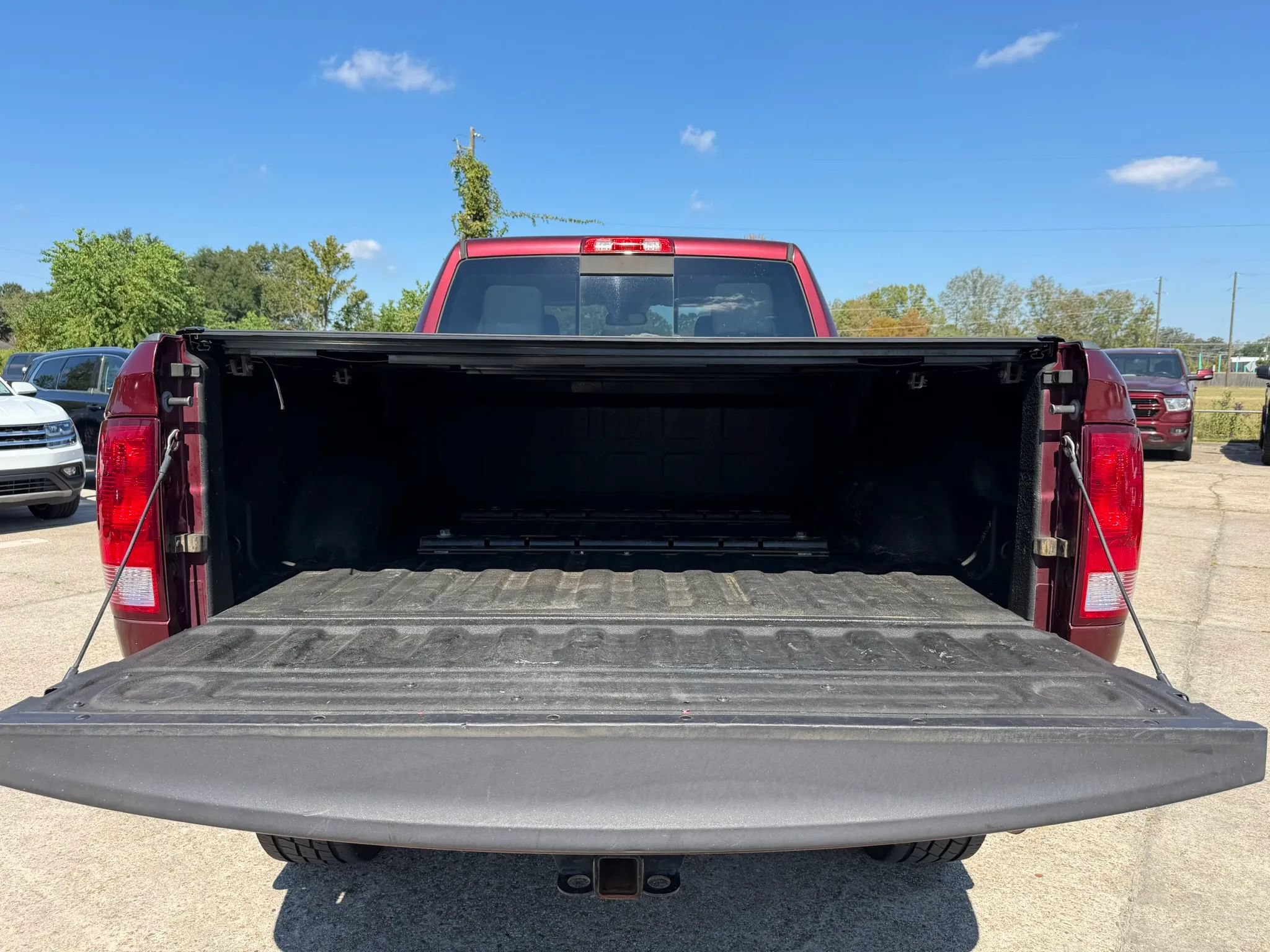 Used 2017 RAM 2500 Big Horn w/ Sport Appearance Group AWD/4WD image 7