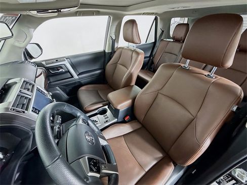 Used 2024 Toyota 4Runner Limited image 5