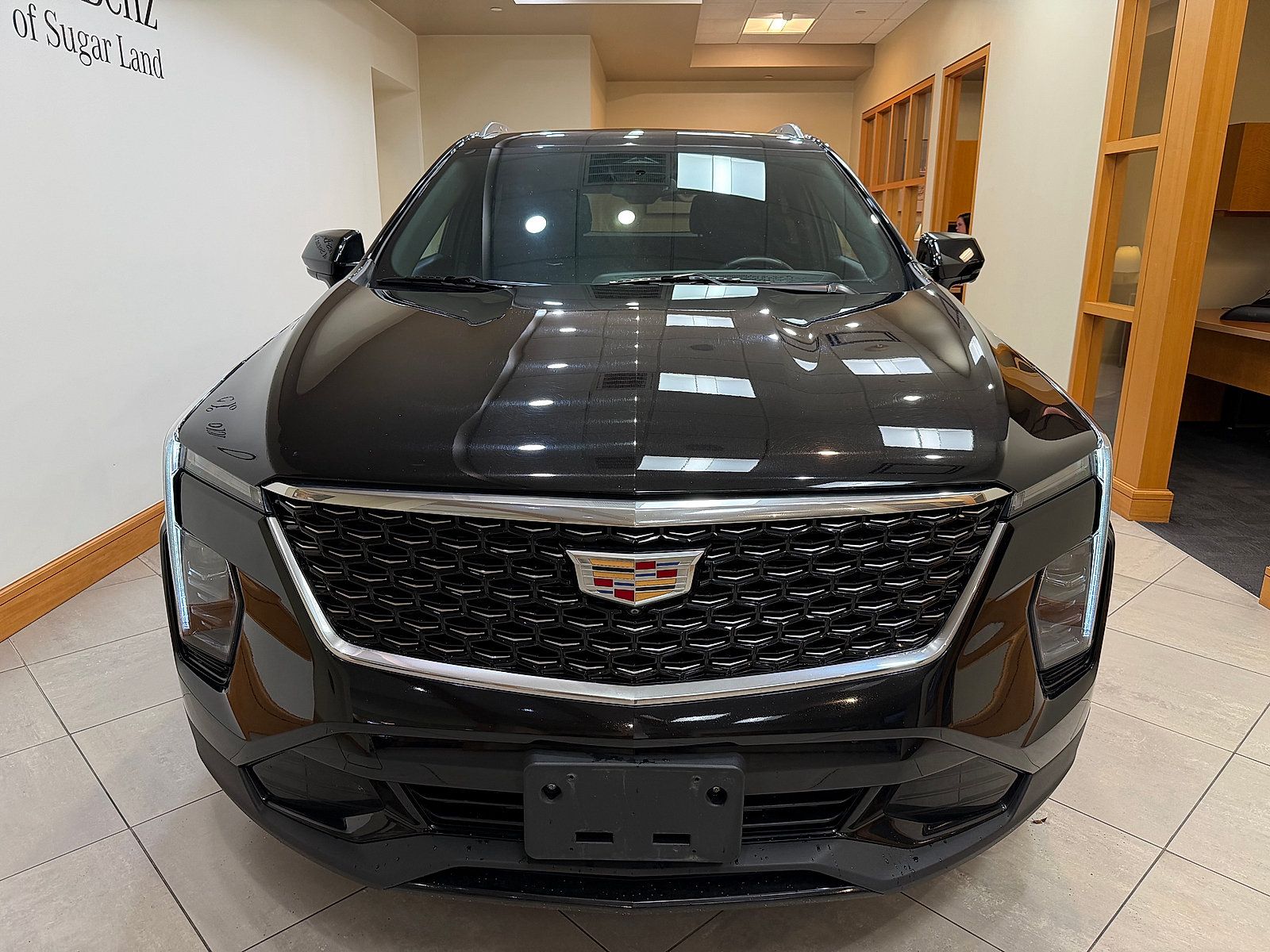 Used 2025 Cadillac XT4 Premium Luxury AWD/4WD image 3