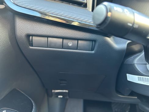 New 2026 Nissan Kicks SR w/ Cold Weather Package image 15