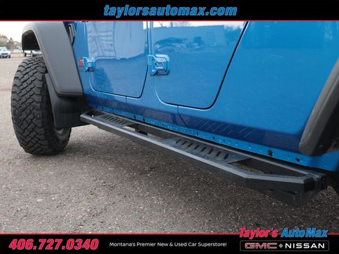 Used 2021 Jeep Gladiator Mojave w/ Cold Weather Group image 40