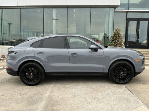 New 2026 Porsche Cayenne Coupe image 8