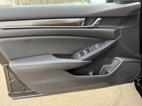 Used 2022 Honda Accord Sport image 12